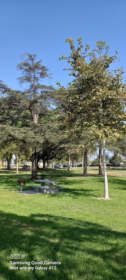 Schweitzer Park