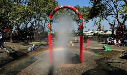 DeWitt Clinton Park