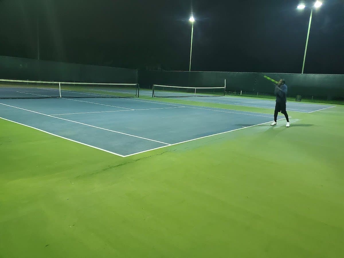Blackberry Bay Park (Tennis Court)