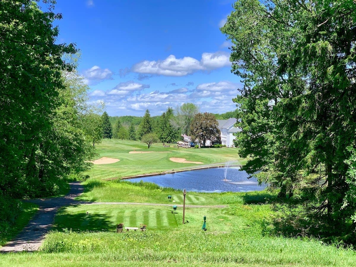 Quaker Hill Country Club (Tennis Court)